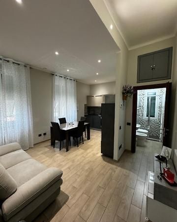Casa Carolini Apartment ลาสเปเซีย ภายนอก รูปภาพ